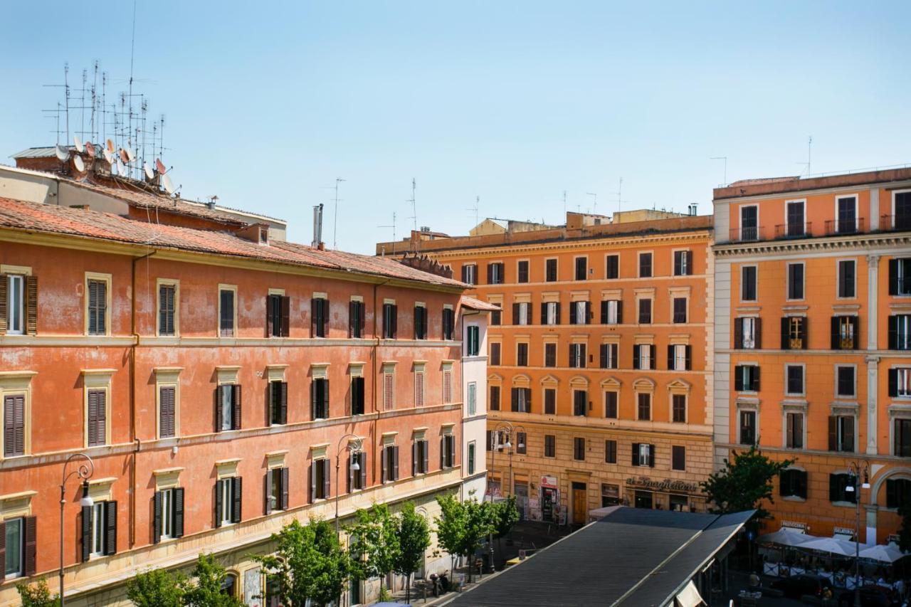 Apartment Trasteverehome - San Cosimato View On Trastevere Square *